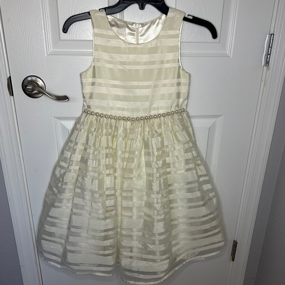 American princess girl dress size 8. Wedding dress, formal dress. kids dress